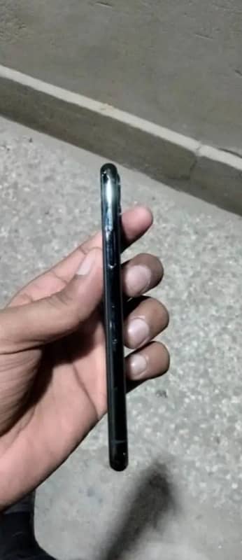 IPhone 11 Pro Non pta Fu Sim Working 1