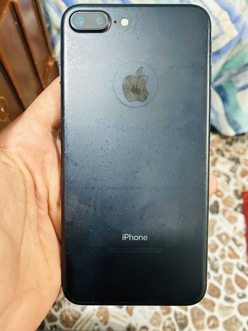 Apple iPhone 7 Plus 0