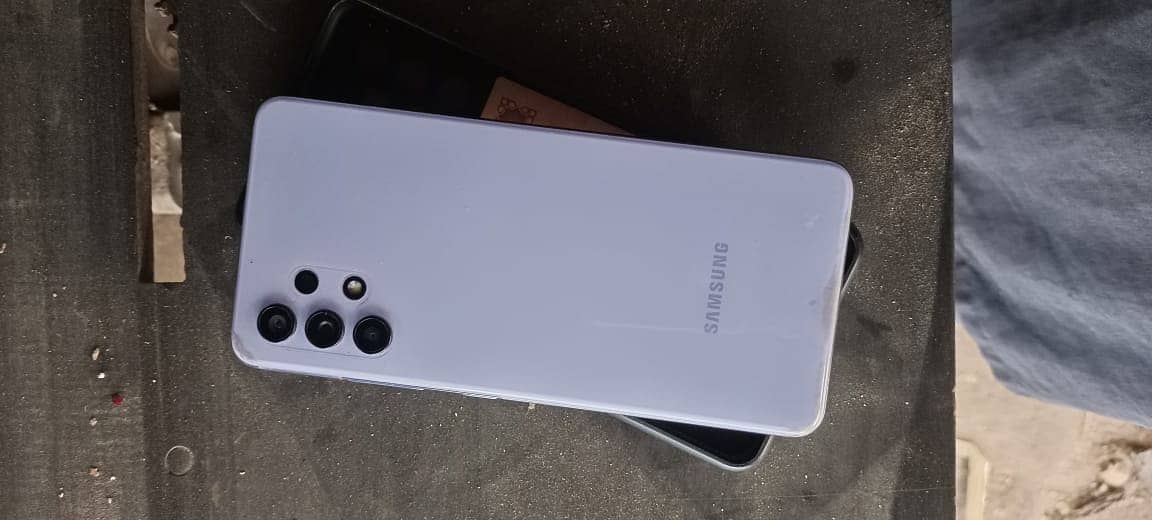 Samsung Galaxy A32 full lush condition 0