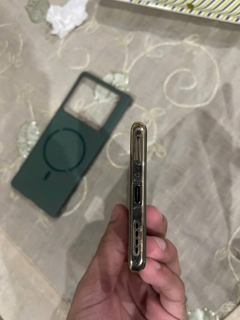 Infinix Note 40 Pro 256GB Built-in, 12GB RAM, UFS 2.2 Vintage Green 1