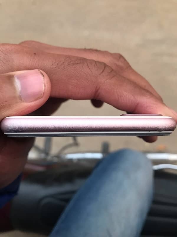 IPhone 7 Plus 128 PTA 7