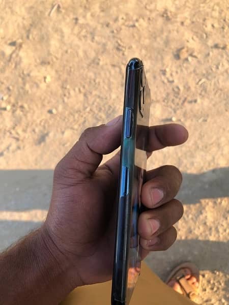 iPhone 11 Pro Max non pta 256 gb water pack 6