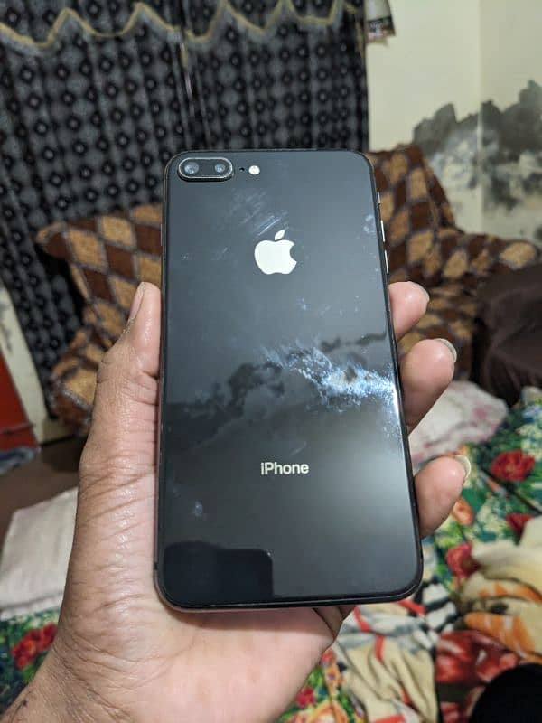 iPhone 8plus 64Gb 5