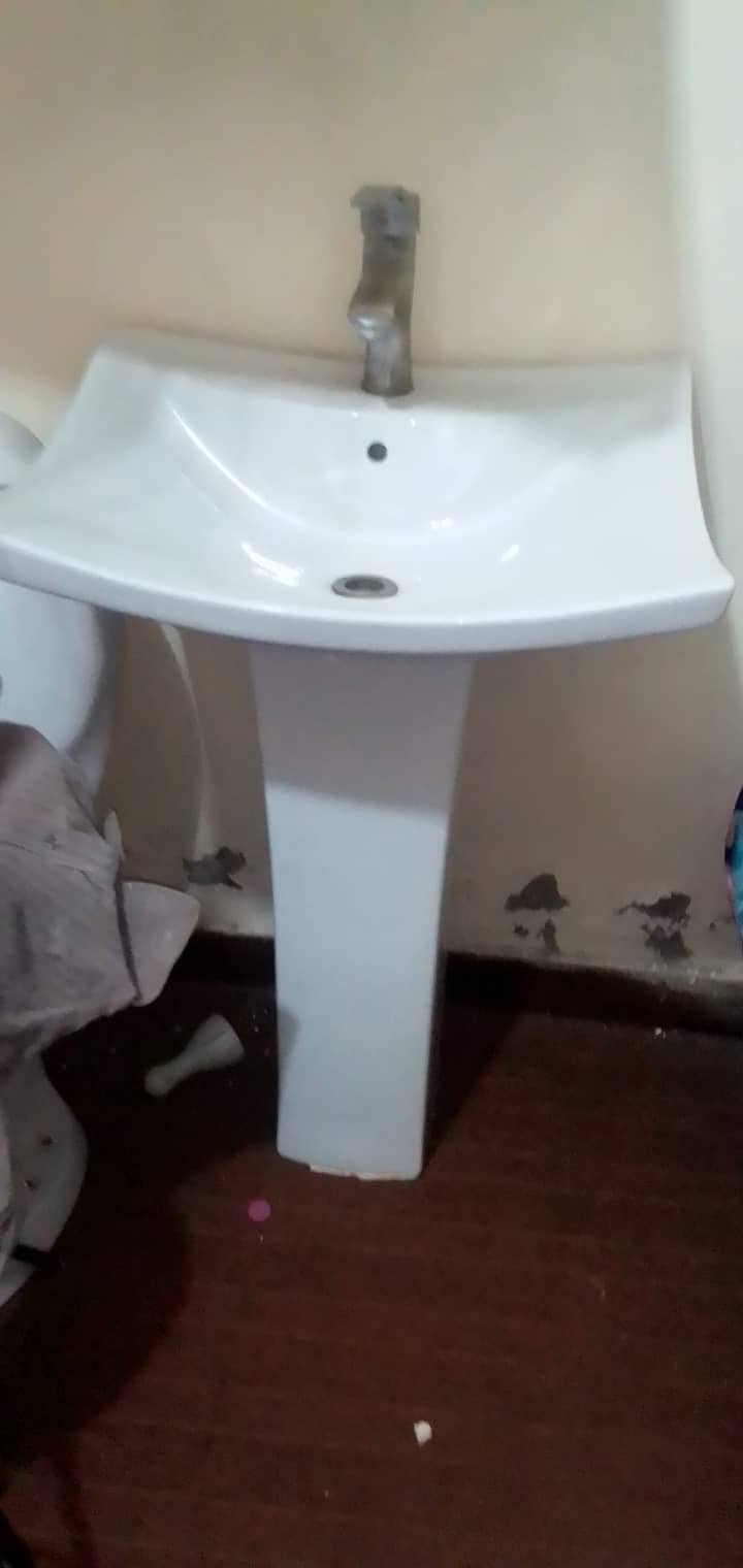 Fridge, Toilet Sink, Toilet Seat, Kitchen sink for sale 7