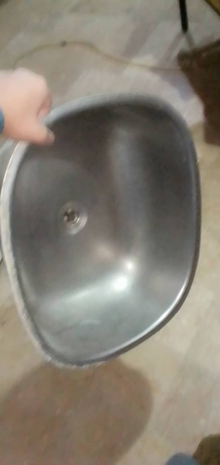 Fridge, Toilet Sink, Toilet Seat, Kitchen sink for sale 10