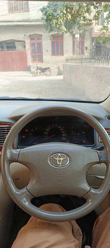 2005 Toyota Corolla 2.0 D Saloon good condition 9