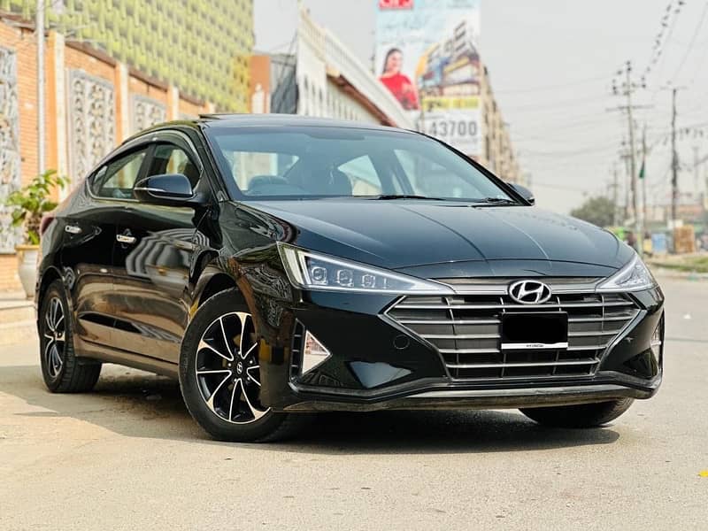 Hyundai Elantra 2023 8