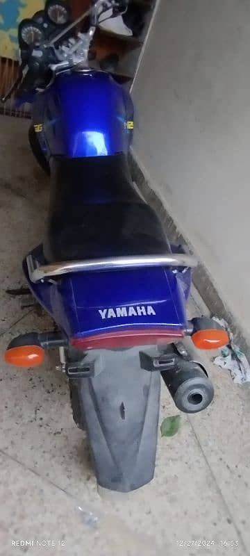 Yamaha ybr g new construction 2