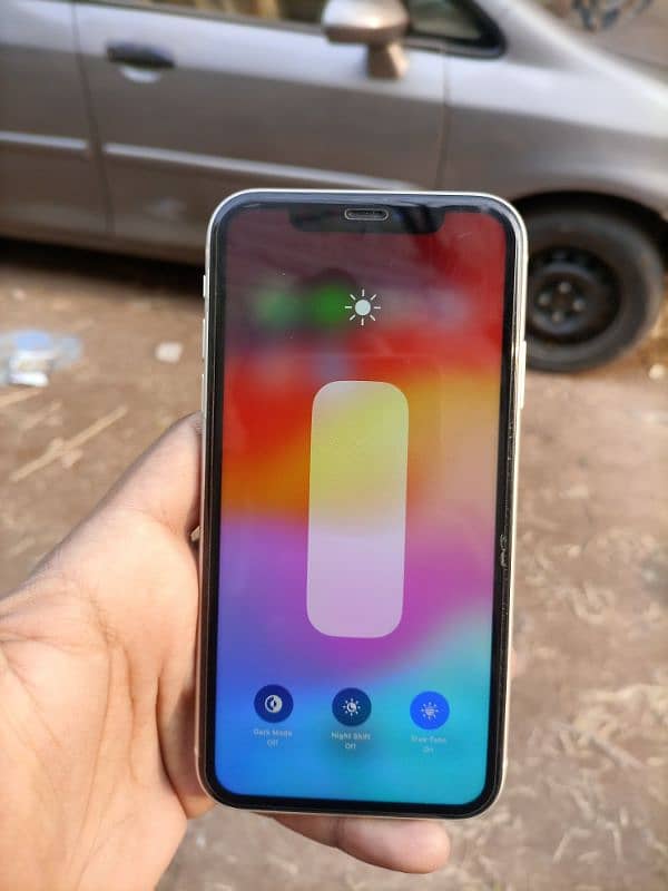 iPhone 11 128 GB 10/10 non pta 9