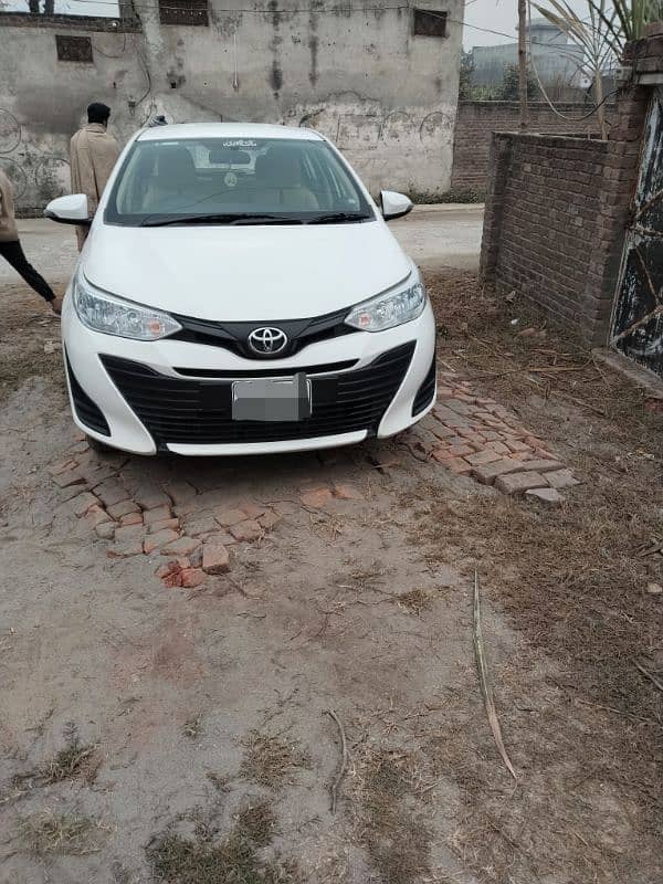 Toyota Yaris 2021 4