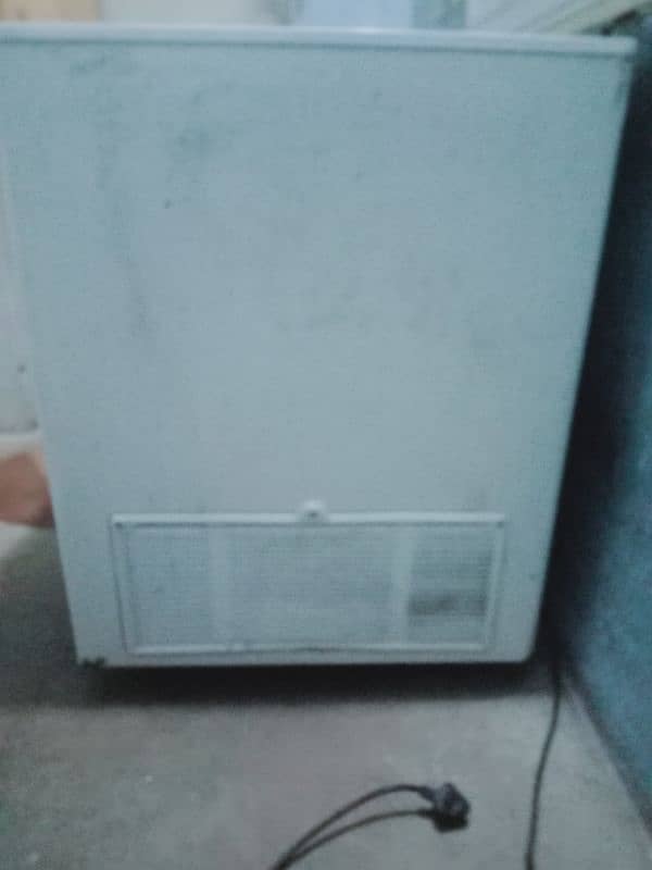 HAIER REFRIGERATOR FOR SALE 1