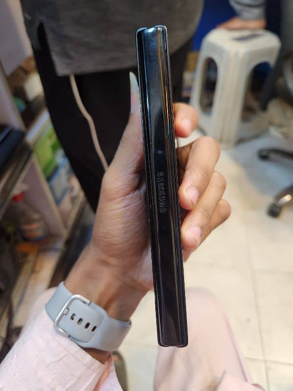 Samsung Fold 3 Non PTA 5