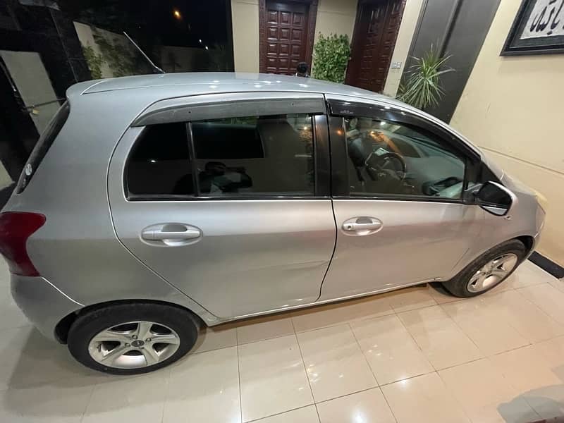 Toyota Vitz 2012 1