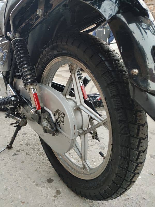 Suzuki GS 150 SE urgent sale 4