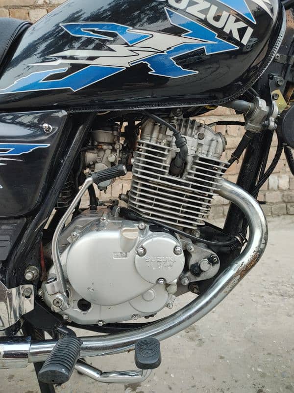 Suzuki GS 150 SE urgent sale 6