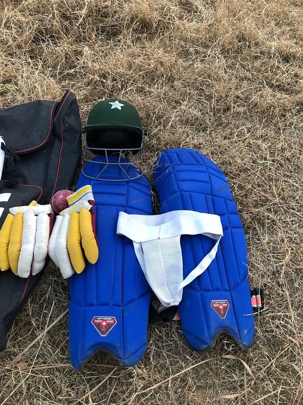 Cricket kit for sale 1