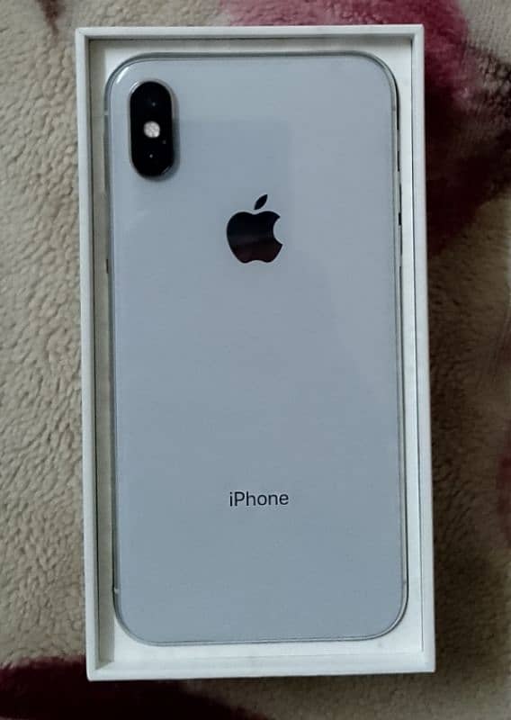 iphone x PTA approved 64 GB white colour 1