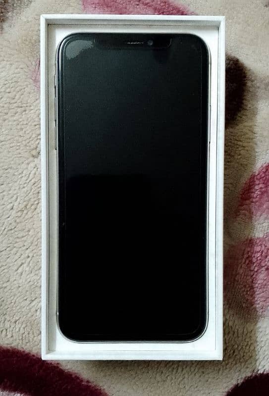 iphone x PTA approved 64 GB white colour 2