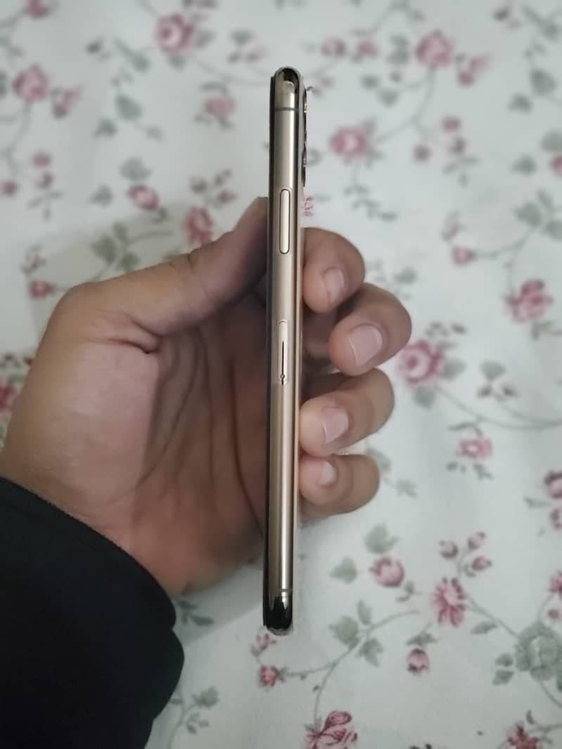 iPhone 11 Pro Max PTA Approved 5