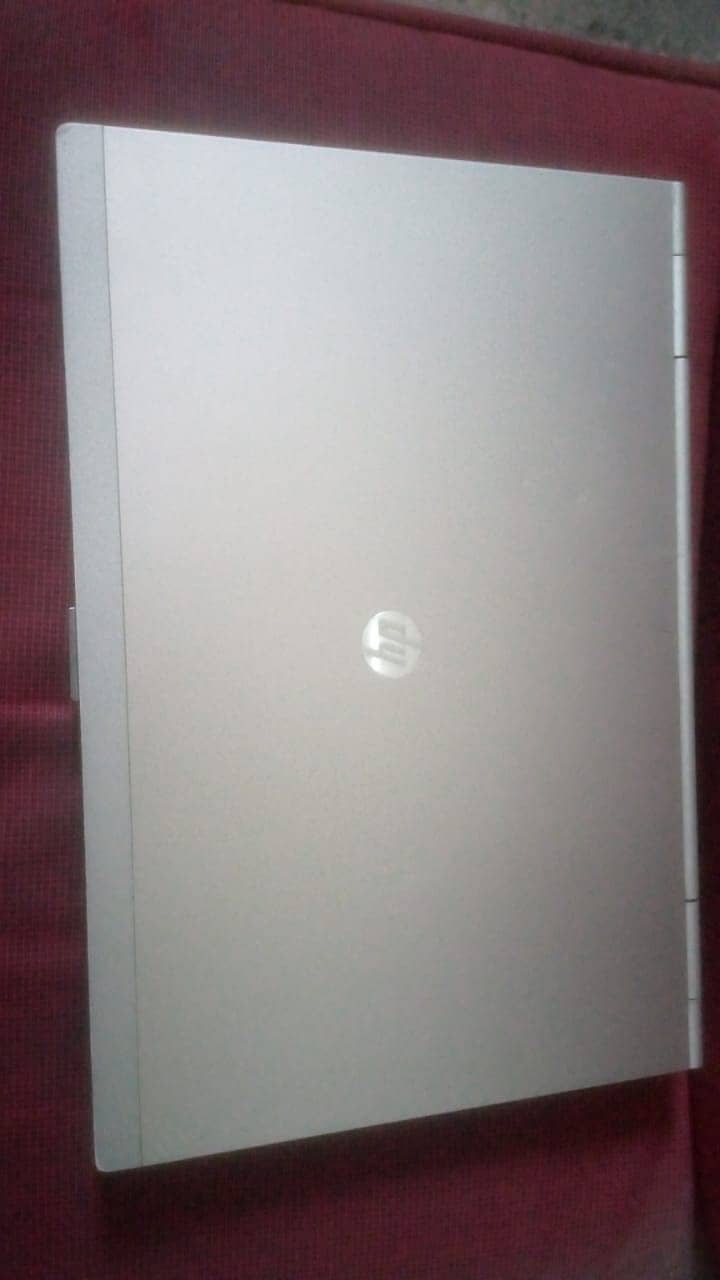 hp elitebook 8470p 8GB RAM 320GB HARD 1