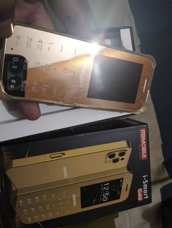 Me Mobile Golden Color 2