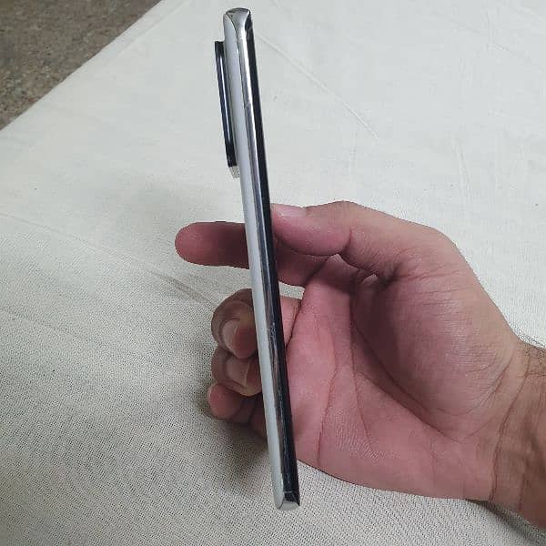 Xiaomi 11 Ultra 10/10 Condition With 120w Fast Charger 2