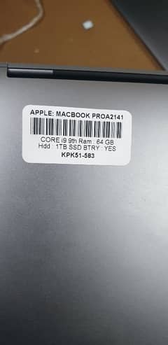 APPLE MACBOOK PRO 2019 16" I9 9.5/10 condition