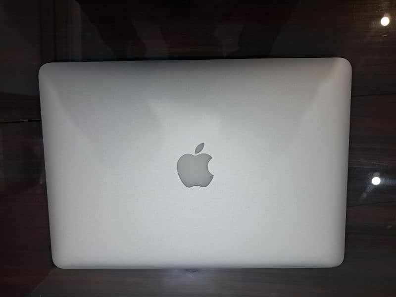 Macbook pro early 2015 10