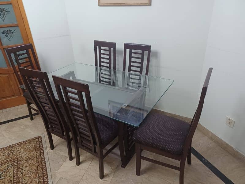 6 Seater Dining Table (Chairs and Dinning) 1