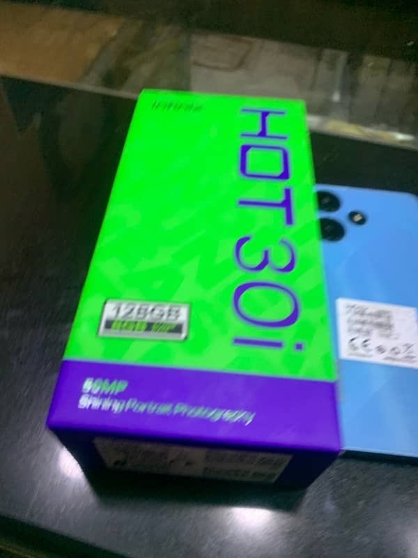 infinix hot 30i 4+4 128 complete box 10by10 jenwan condition one use h 0