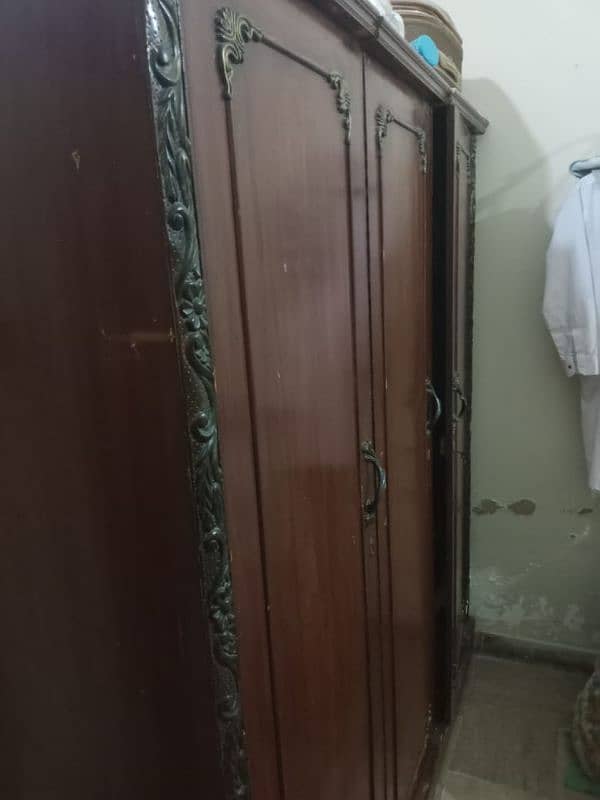 3 door cupboard 2