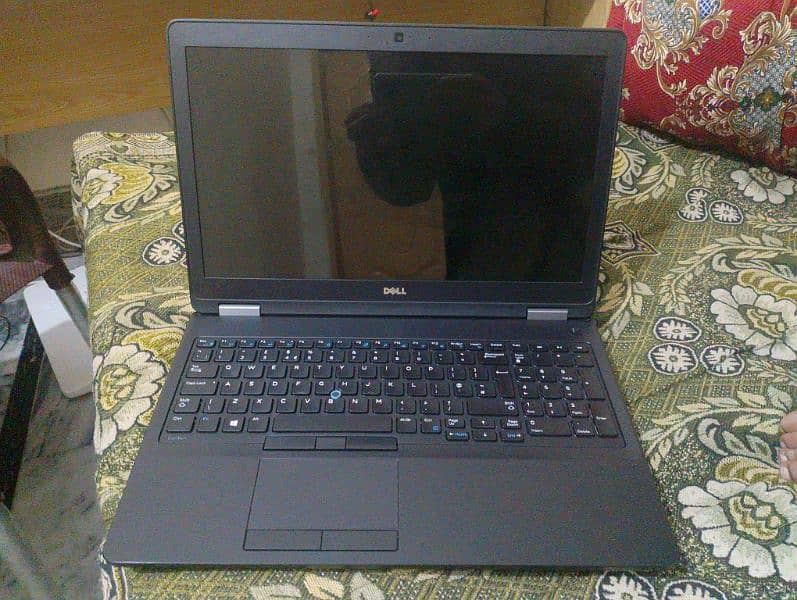 HP LAPTOP 8gb RAM with 2.5 processor 0