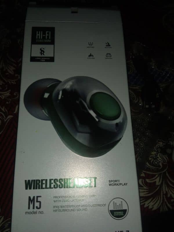 Hi _Fi wireless model no M5 single earbuds 0