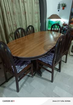 Dining Table with 6 chairs