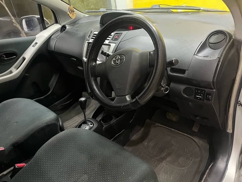 Toyota Vitz 2006 14