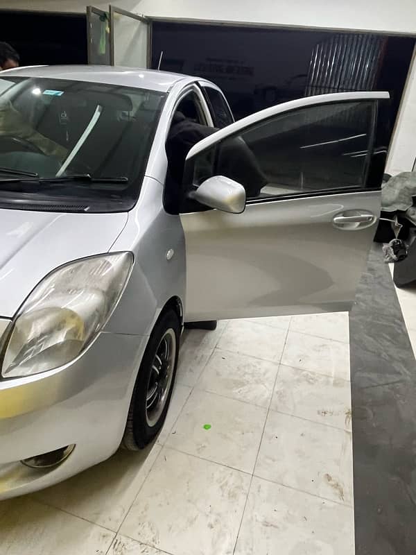 Toyota Vitz 2006 16