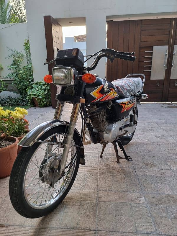 Honda CG 125. Like New 4