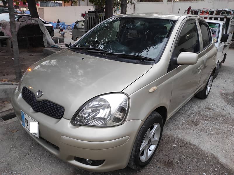 Toyota Vitz 2003 1