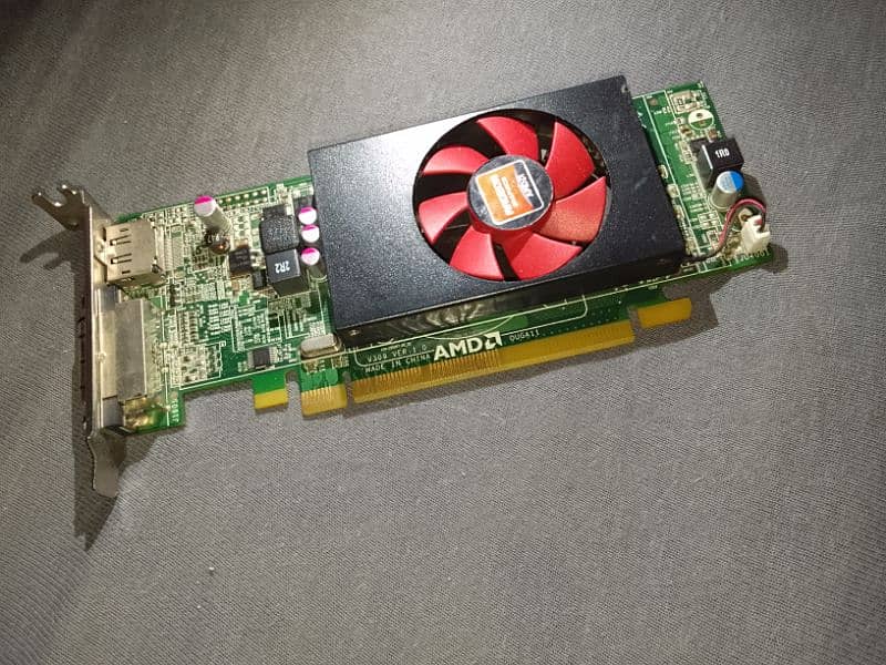 Amd Radeon R5 240 1gb for sale in almost new condition 1