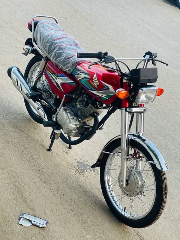 honda 125 model 2023/10 (0/3/3/1/2/7/0/0/1/3/8) 3