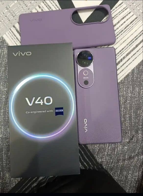 vivo v40 12+12ram 256rom 1