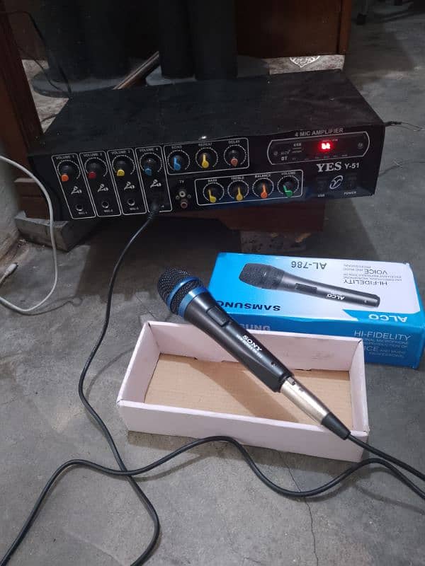 amplifier for sale condition 10/10 new hai Sirf 2 week use howa hai 1