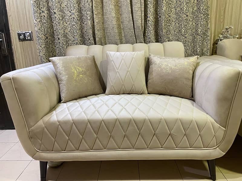 brand new sofa set valvet 1