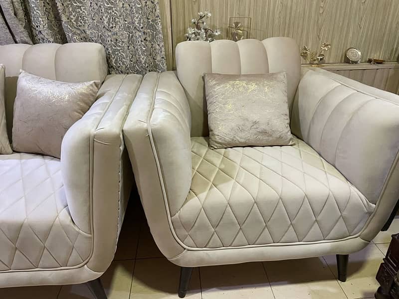 brand new sofa set valvet 8