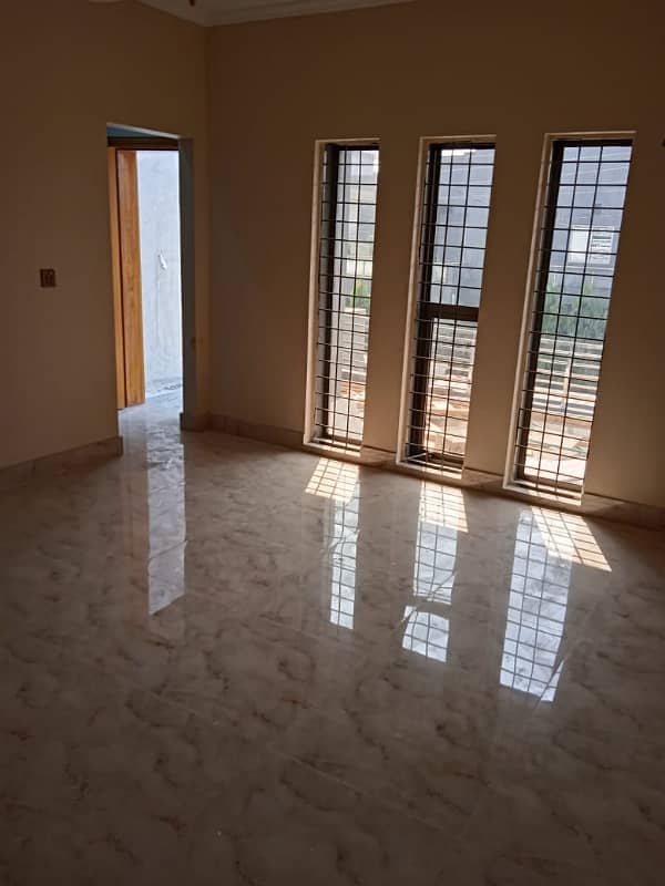 Brand New 1st Intery House For Rent With 8 Bed Room With Attached Bath It'S House For 2 Perpes Used For Family Residence And Office Used Family Perpes Used Rent Deamnd 325 K Only And Office Work Used owner Deamnd 350 K Only House Pics Real 13