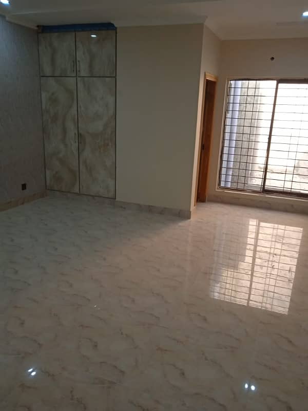 Brand New 1st Intery House For Rent With 8 Bed Room With Attached Bath It'S House For 2 Perpes Used For Family Residence And Office Used Family Perpes Used Rent Deamnd 325 K Only And Office Work Used owner Deamnd 350 K Only House Pics Real 0