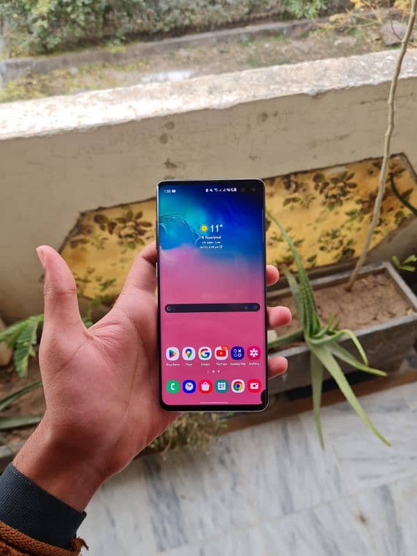 samsung s10 plus 12