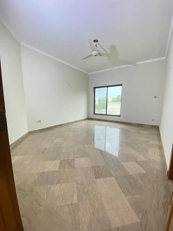 - I Want To Sell House , Valencia Town Lahore. It'S A 1 Kanal House, 13 Years Used But Recently Renovated. I'M Demanding 625 Lac But The Price Is Negotiable. There Are 7 Bedrooms With Attached Bathroom. You May Visit The House For Viewing Any Time 3