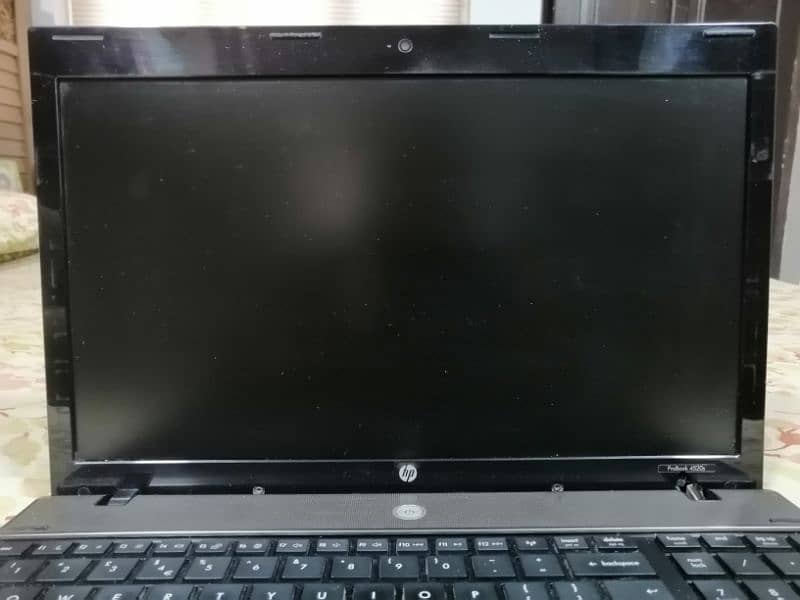 HP probook 4520s Core i3 15.8 large Display 10