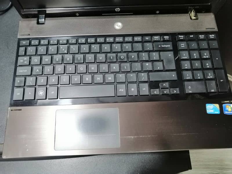 HP probook 4520s Core i3 15.8 large Display 13